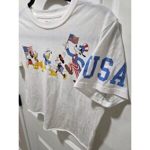Disney Mickey & Friends USA Patriotic Graphic Tee White Short Sleeve M